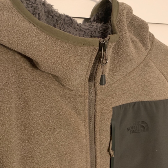 The North Face Warm Zip Up Sweater - Picture 5 of 7